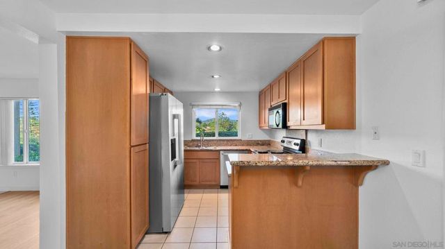 505 San Pasqual Valley 183, Escondido, CA 92027