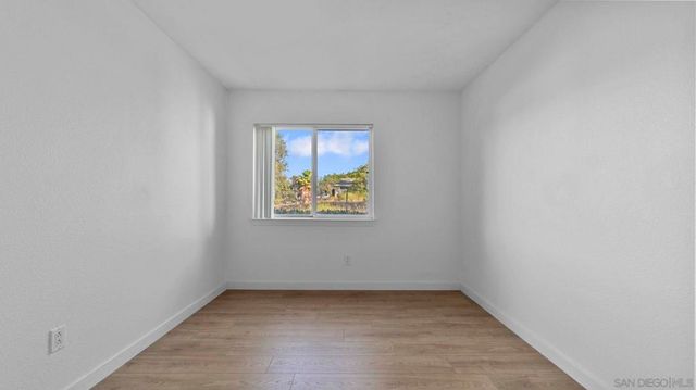 505 San Pasqual Valley 183, Escondido, CA 92027