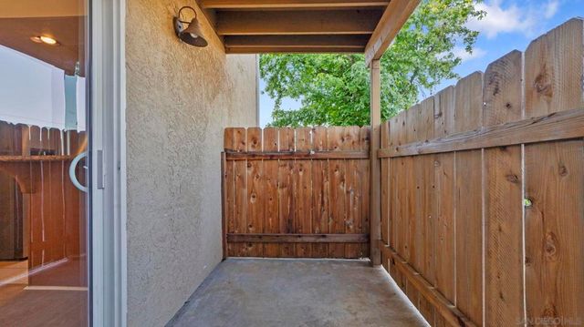 505 San Pasqual Valley 183, Escondido, CA 92027