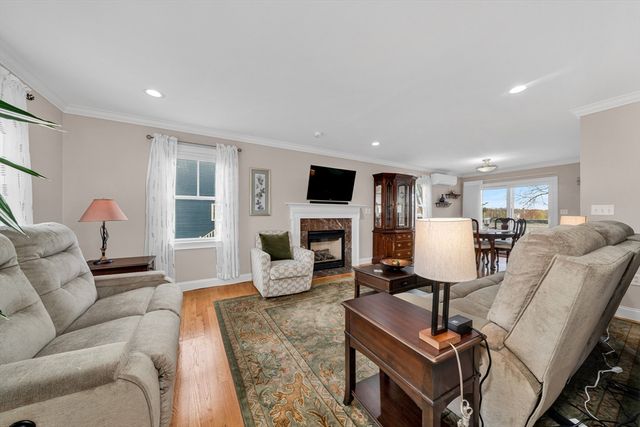 19 Kimball Ave, Ipswich, MA 01938