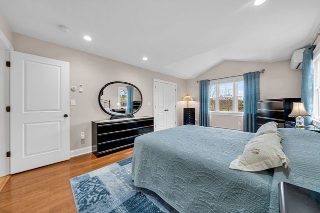 19 Kimball Ave, Ipswich, MA 01938