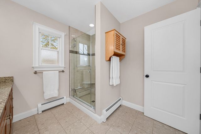 19 Kimball Ave, Ipswich, MA 01938