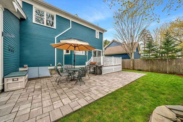19 Kimball Ave, Ipswich, MA 01938