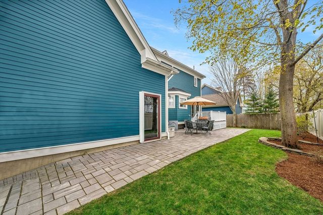 19 Kimball Ave, Ipswich, MA 01938