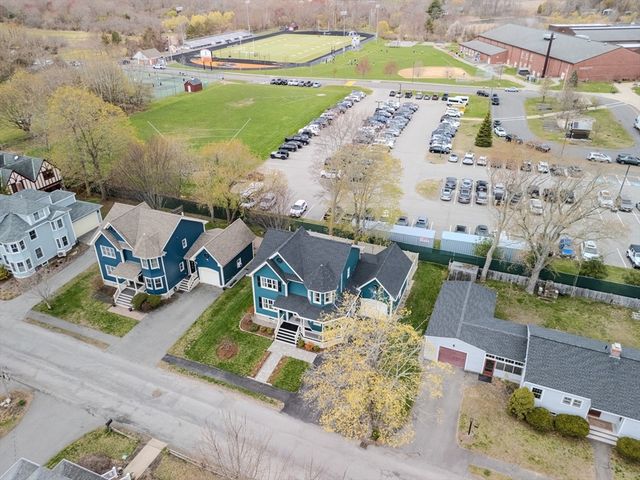 19 Kimball Ave, Ipswich, MA 01938