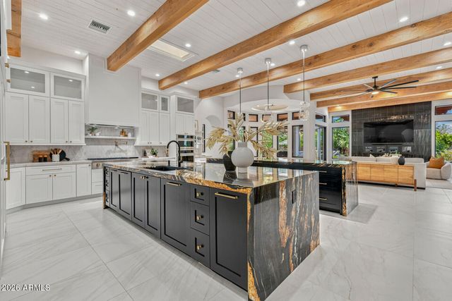 6700 E MALCOMB Drive, Paradise Valley, AZ 85253