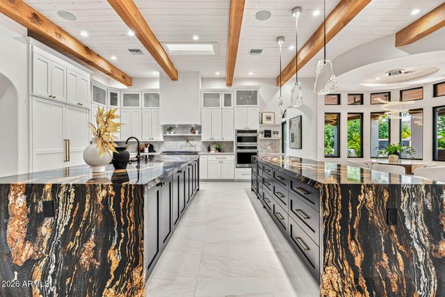 6700 E MALCOMB Drive, Paradise Valley, AZ 85253