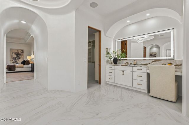 6700 E MALCOMB Drive, Paradise Valley, AZ 85253