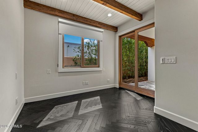 6700 E MALCOMB Drive, Paradise Valley, AZ 85253