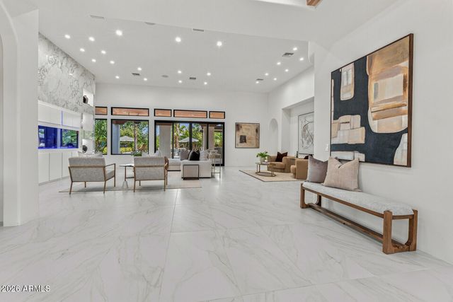 6700 E MALCOMB Drive, Paradise Valley, AZ 85253