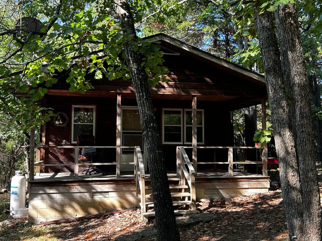 105 Mimosa Street, Branson, MO 65616