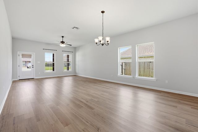 269 Pond Dr, Thibodaux, LA 70301