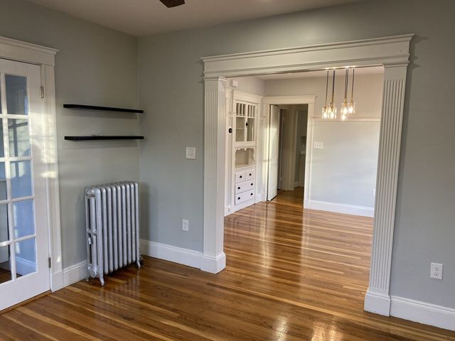 281 Belgrade Ave 3, Boston, MA 02132