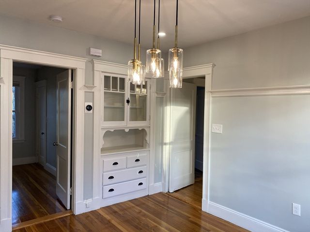 281 Belgrade Ave 3, Boston, MA 02132