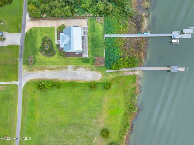 103 Dragonfly Lane, Hampstead, NC 28443