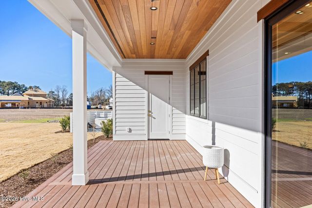 103 Dragonfly Lane, Hampstead, NC 28443