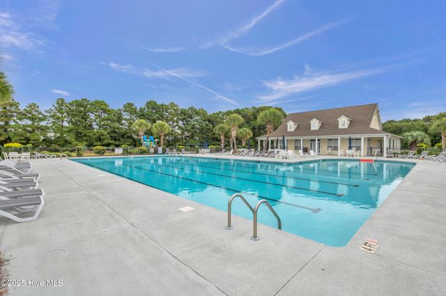 103 Dragonfly Lane, Hampstead, NC 28443