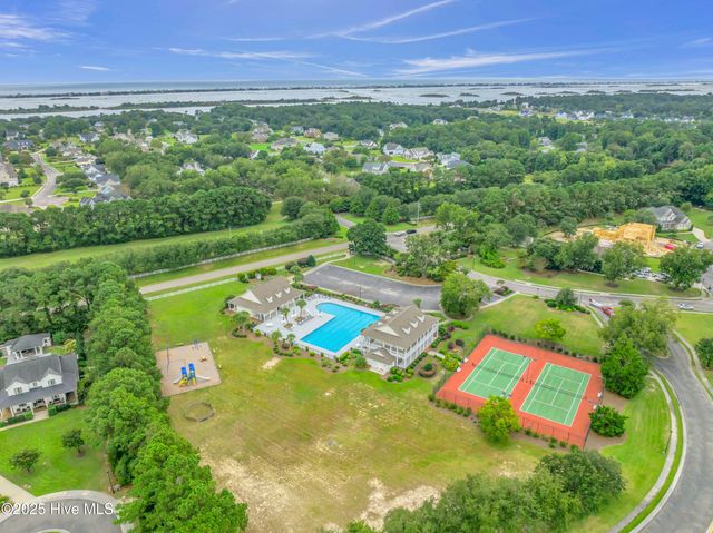 103 Dragonfly Lane, Hampstead, NC 28443