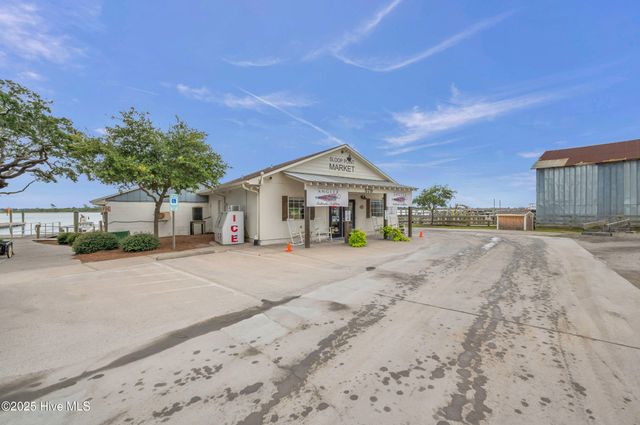 103 Dragonfly Lane, Hampstead, NC 28443