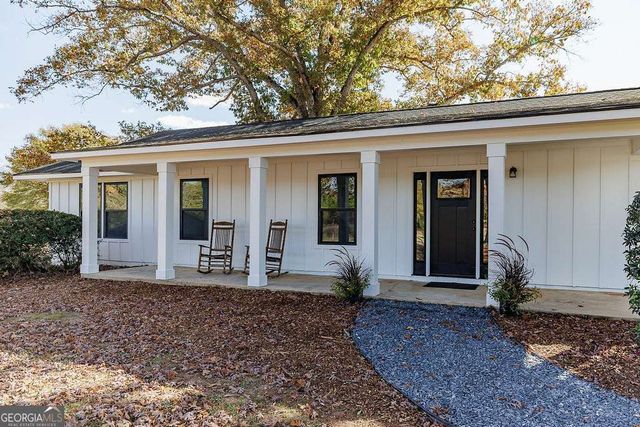 1410 Old Bishop Road, Bishop, GA 30621