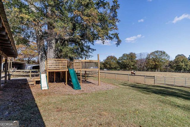 1410 Old Bishop Road, Bishop, GA 30621