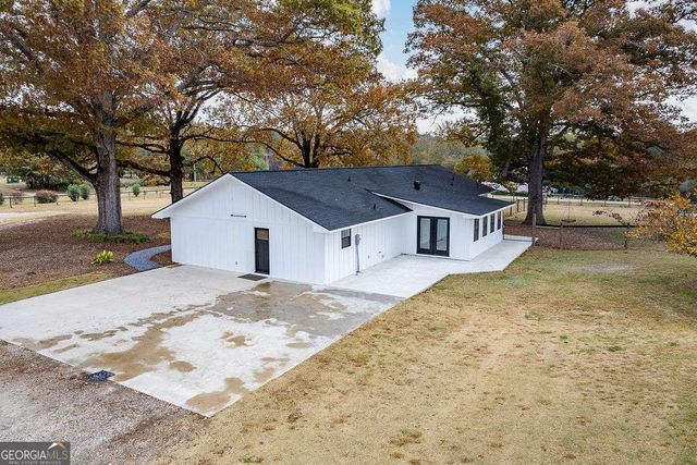 1410 Old Bishop Road, Bishop, GA 30621