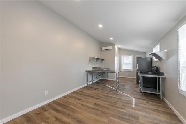 2023 College Avenue, Kansas City, MO 64129