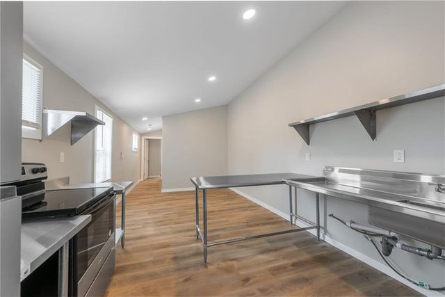 2023 College Avenue, Kansas City, MO 64129