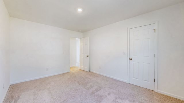 156 Hampshire Way, White House, TN 37188