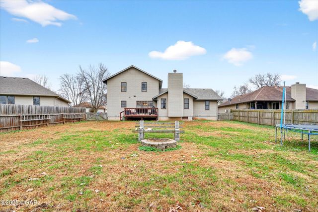 2571 N Honeysuckle Way, Springfield, MO 65802