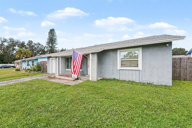 7991 ABERDEEN CIRCLE, Largo, FL 33773