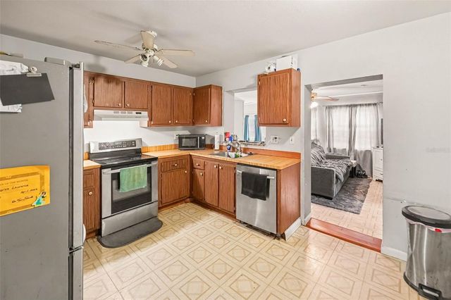7991 ABERDEEN CIRCLE, Largo, FL 33773