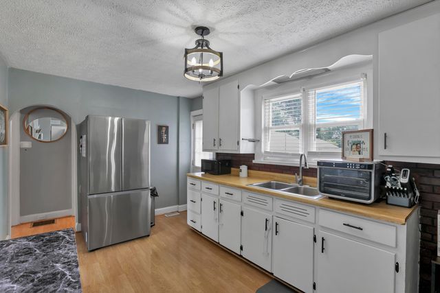 954 Woodlawn Avenue, Newark, OH 43055