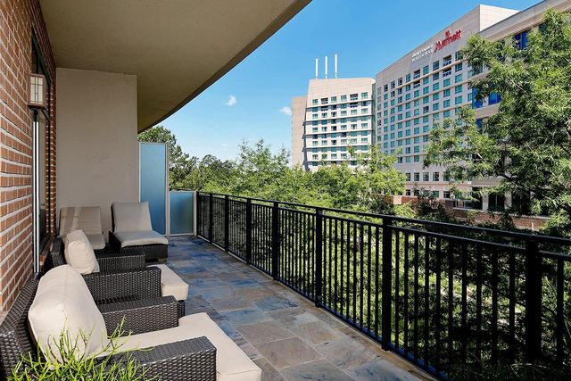 1 Waterway Court 4E, The Woodlands, TX 77380