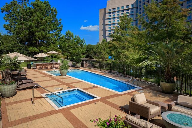 1 Waterway Court 4E, The Woodlands, TX 77380