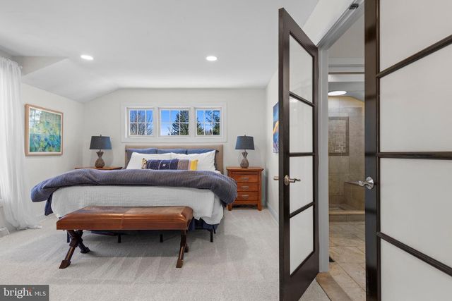 746 WESTWIND DR, Berwyn, PA 19312