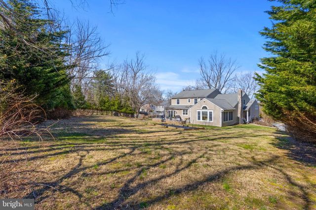 746 WESTWIND DR, Berwyn, PA 19312