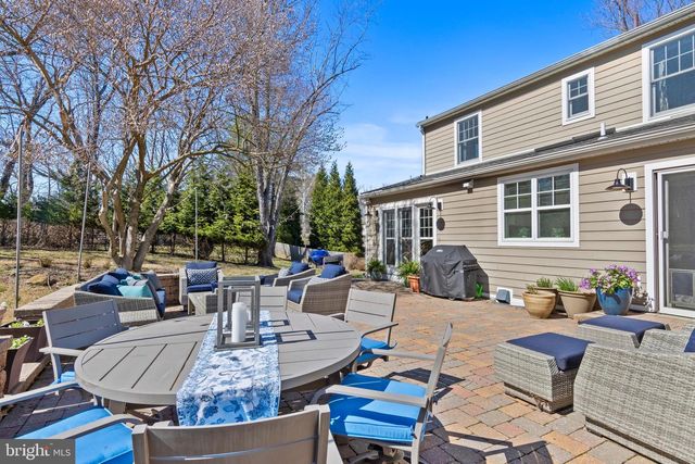 746 WESTWIND DR, Berwyn, PA 19312