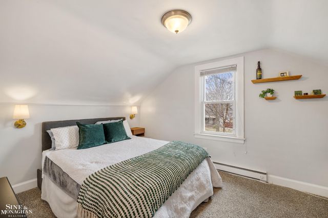 21910 Elizabeth Street, St Clair Shores, MI 48080