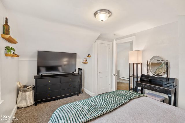 21910 Elizabeth Street, St Clair Shores, MI 48080