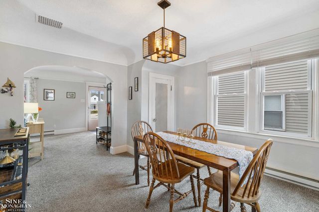 21910 Elizabeth Street, St Clair Shores, MI 48080