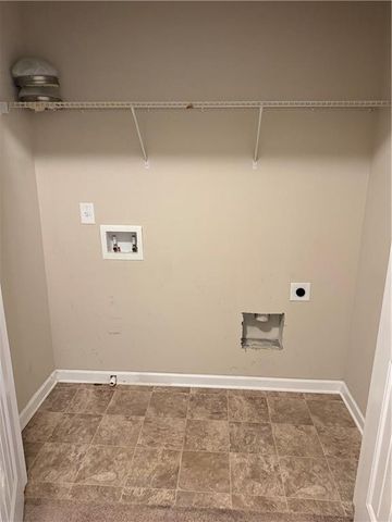 629 Oakside Place, Acworth, GA 30102