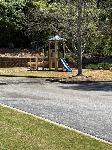 629 Oakside Place, Acworth, GA 30102