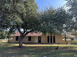 137 Oakview Circle, Waco, TX 76705