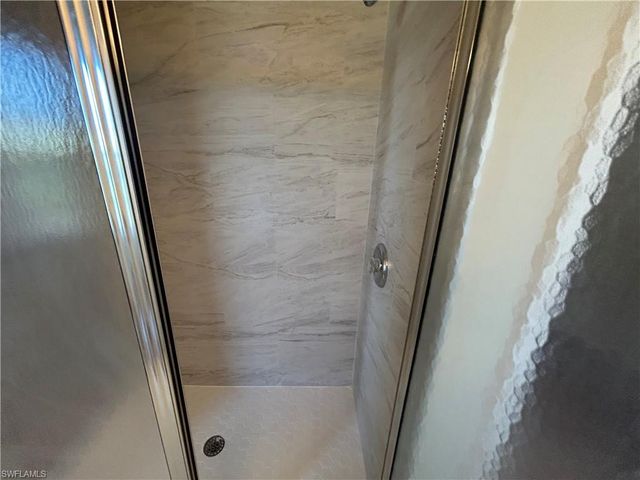 427 SE 16th ST, Cape Coral, FL 33990