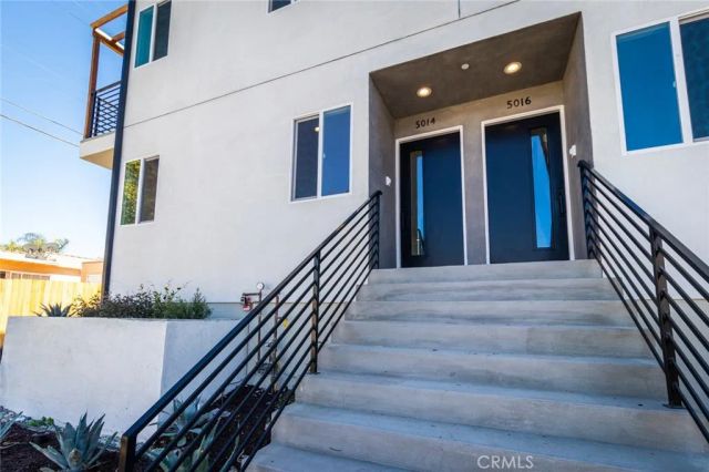 5016 Pickford Street, Los Angeles, CA 90019