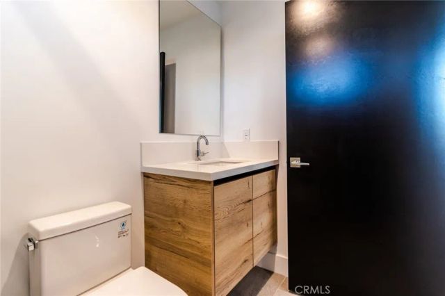 5016 Pickford Street, Los Angeles, CA 90019