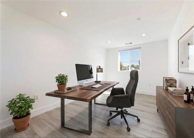 5016 Pickford Street, Los Angeles, CA 90019