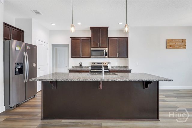 9 St Johns Ct E, Ludowici, GA 31316