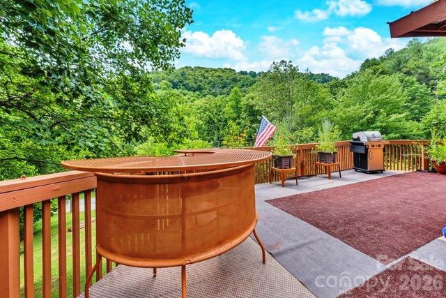 488 Wards Branch Road, Sugar Grove, NC 28679